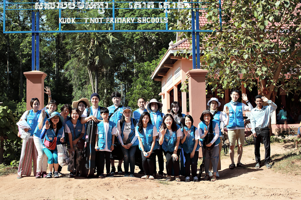 [영상 #1] 캄보디아 해외봉사 첫째 날 / NGO 희망을 파는 사람들 정글 속… 